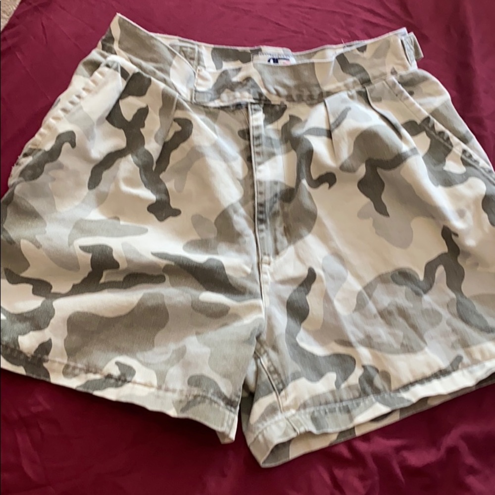 super cute camouflage mom shorts